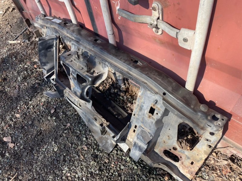 Панель передняя GMC Jimmy II 1995