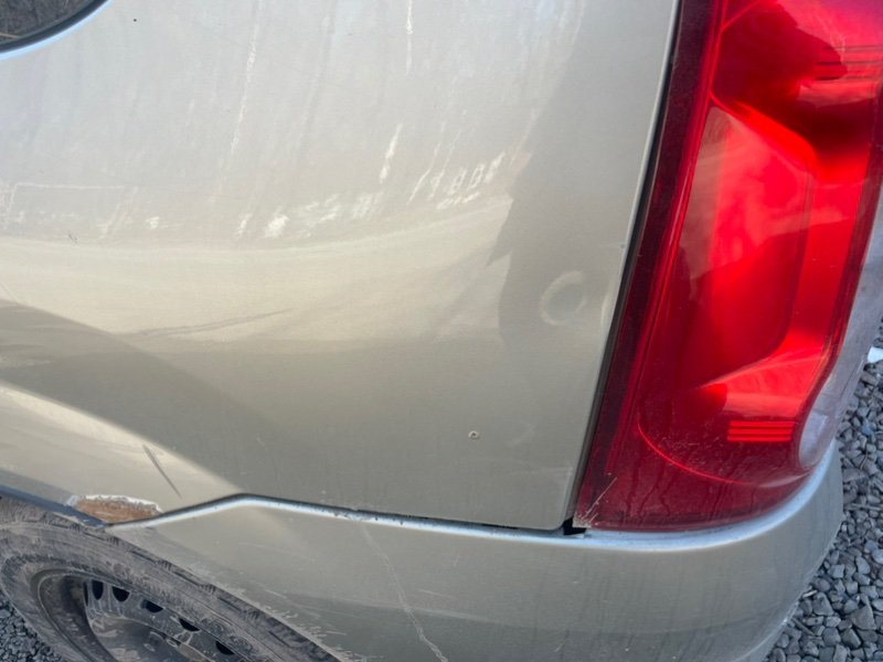 Крыло Lada Largus 2013