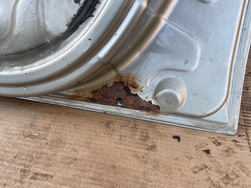 Дверь Lada Largus 2013