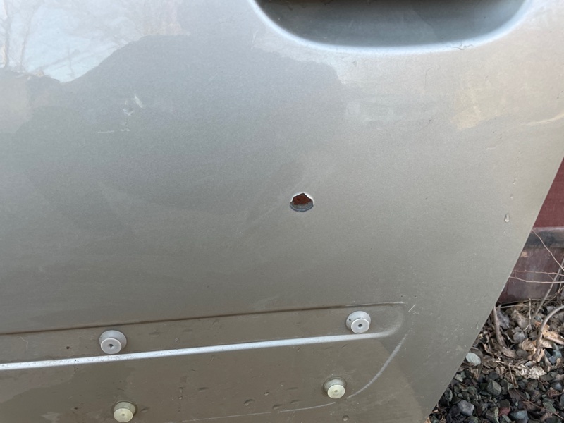 Дверь Lada Largus 2013