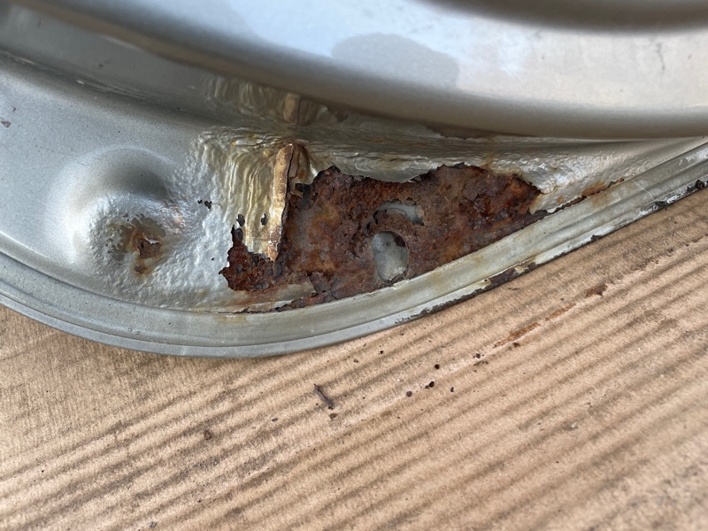 Дверь Lada Largus 2013