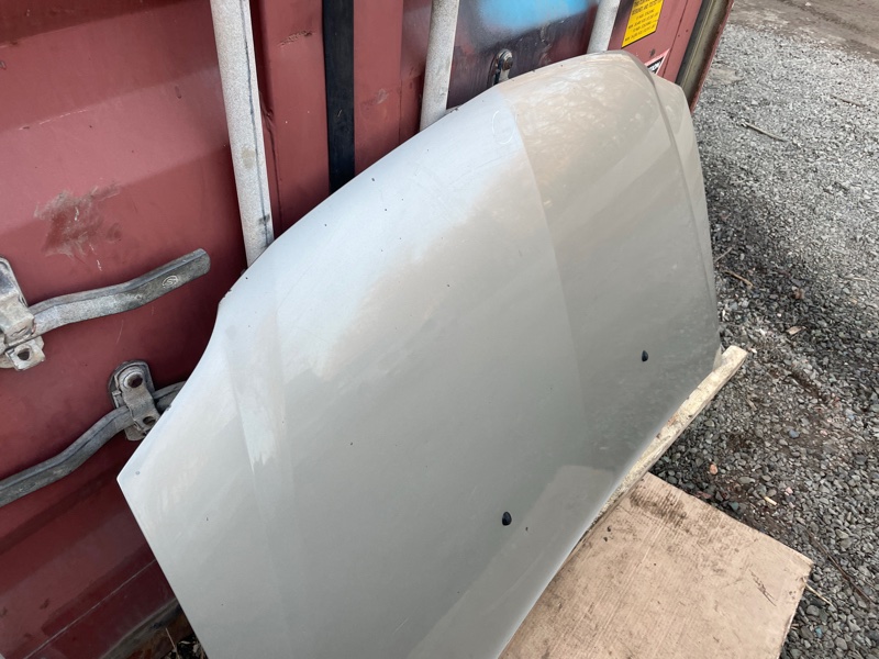 Капот Lada Largus 2013