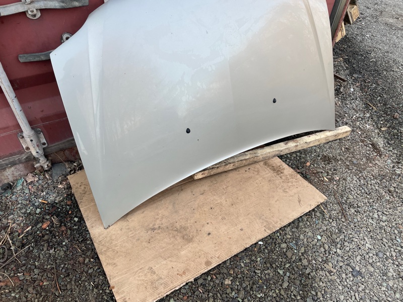 Капот Lada Largus 2013