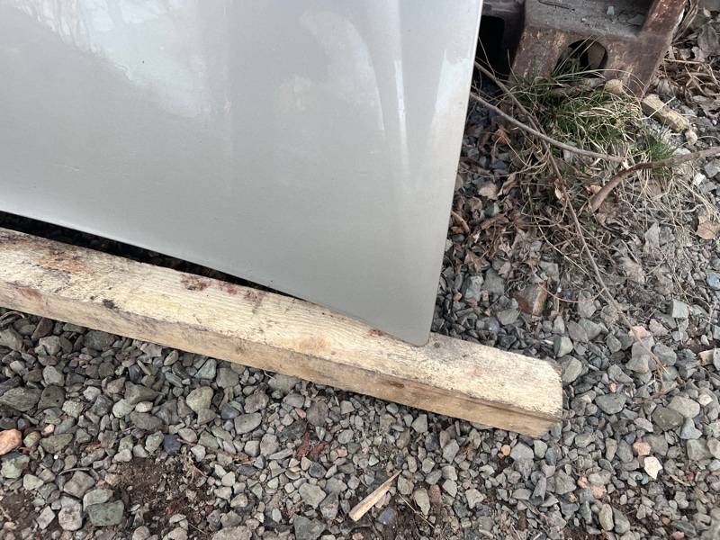 Капот Lada Largus 2013