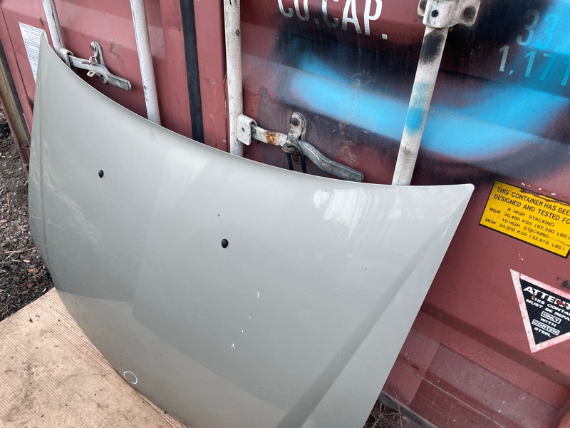 Капот Lada Largus 2013