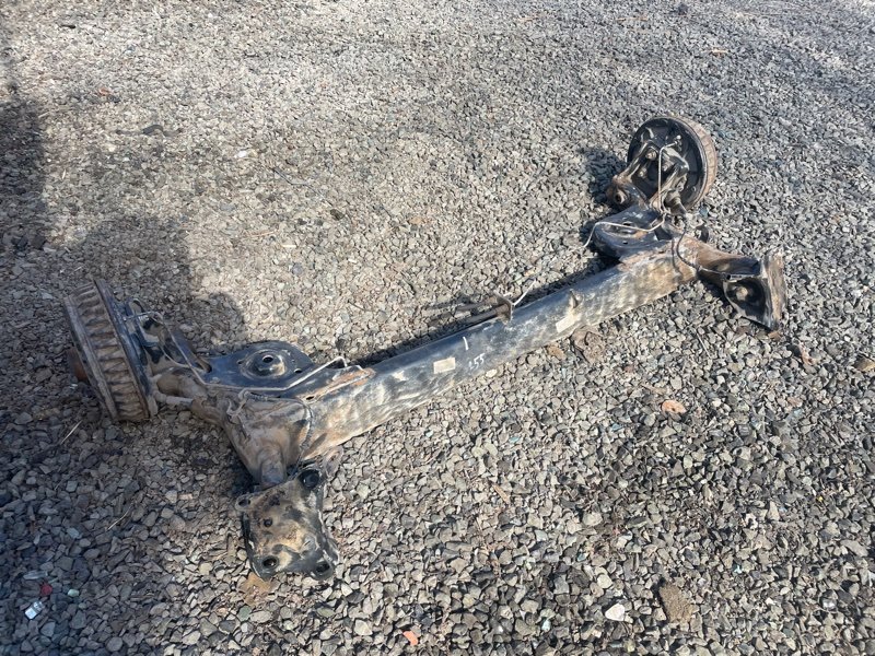 Балка Lada Largus 2013