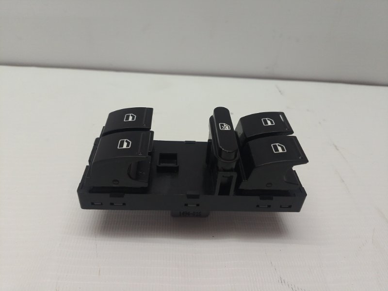 Блок управления стеклоподъемниками Volkswagen Polo 2015