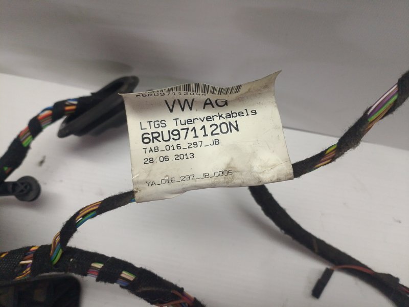 Проводка двери Volkswagen Polo 2015