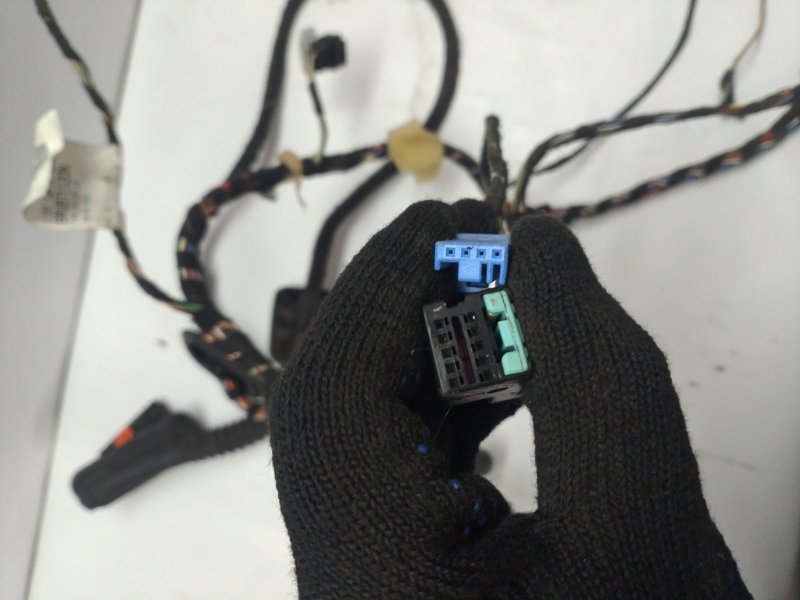 Проводка двери Volkswagen Polo 2015