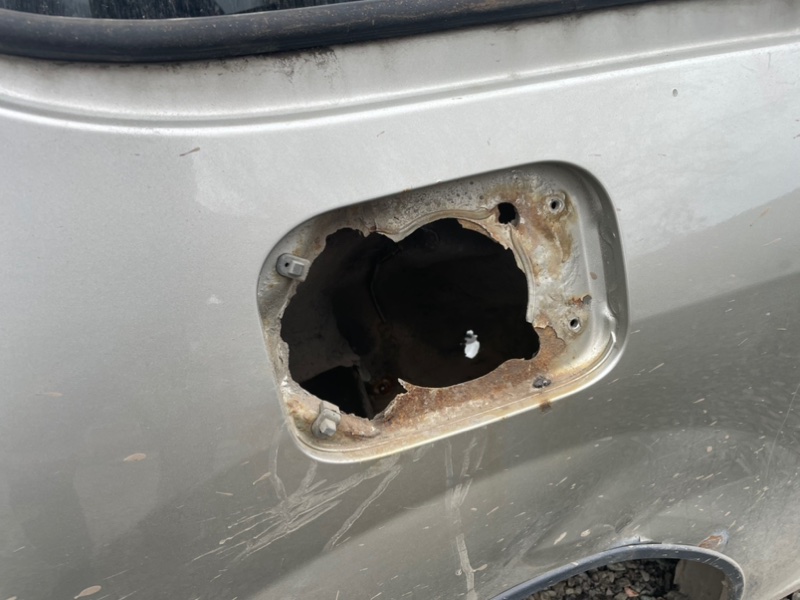 Крыло Lada Largus 2013