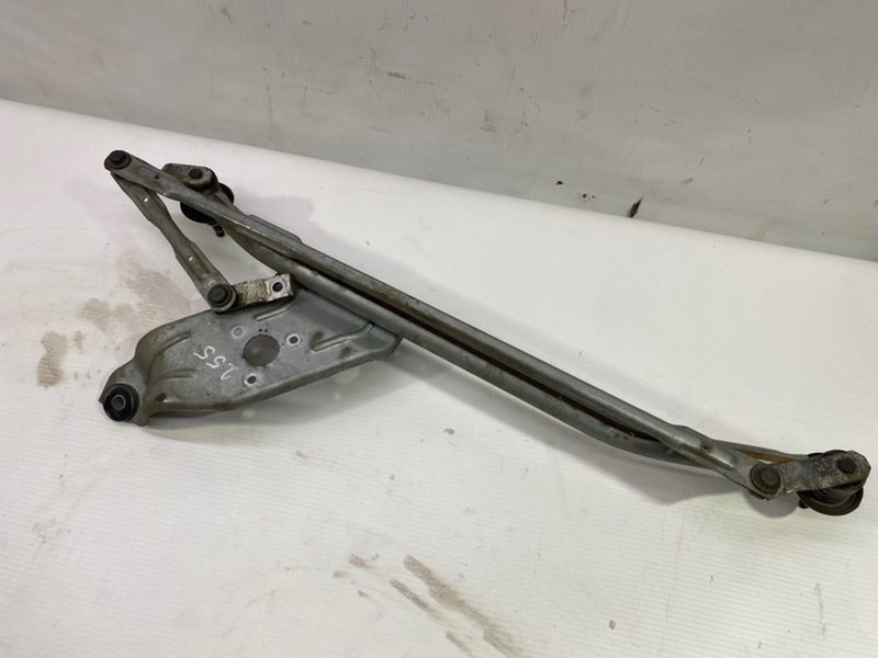 Трапеция дворников Lada Largus 2013