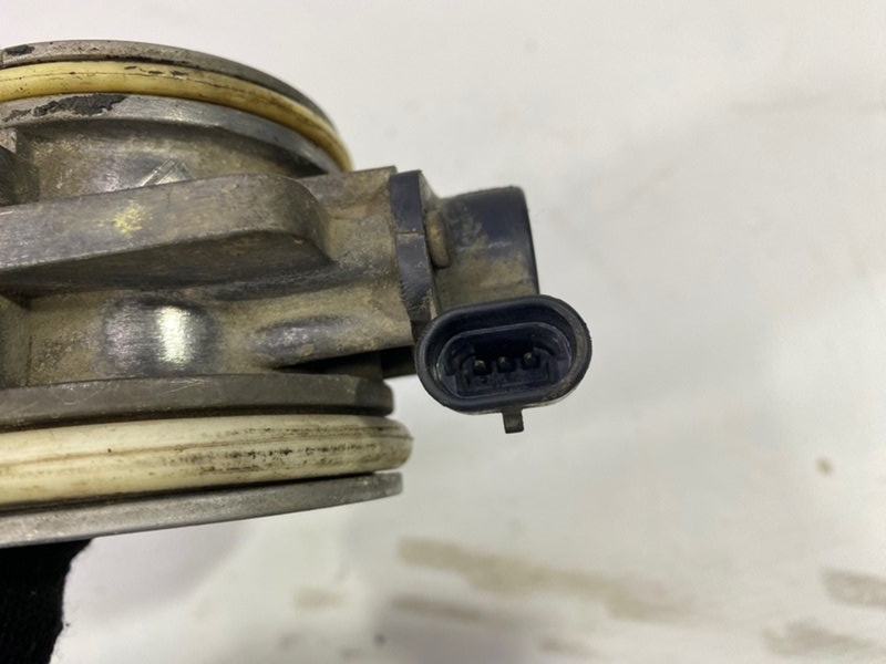 Дроссельная заслонка Lada Largus 2013