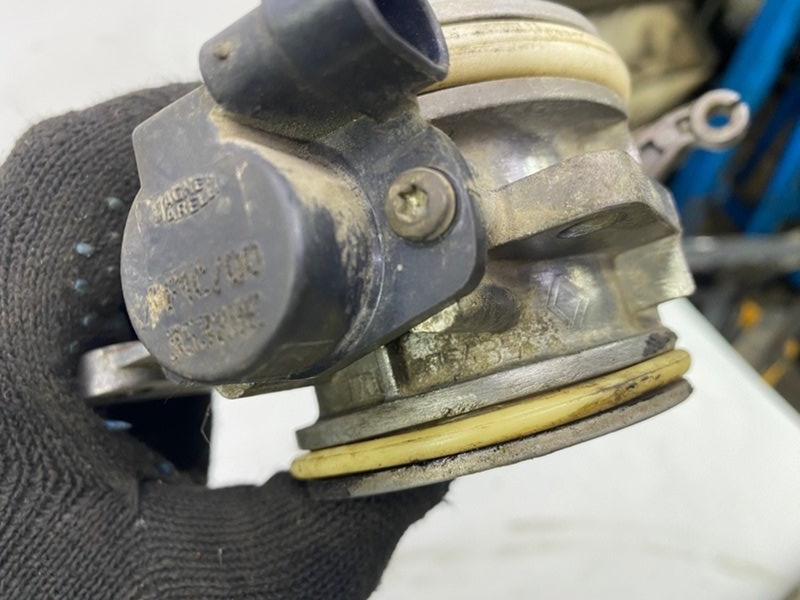 Дроссельная заслонка Lada Largus 2013