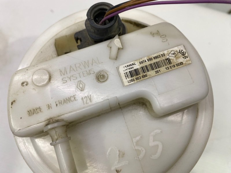 Бензонасос Lada Largus 2013