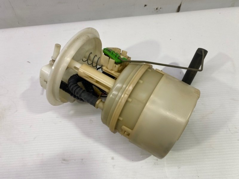 Бензонасос Lada Largus 2013