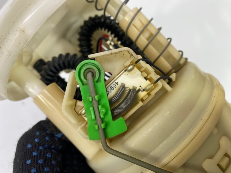 Бензонасос Lada Largus 2013