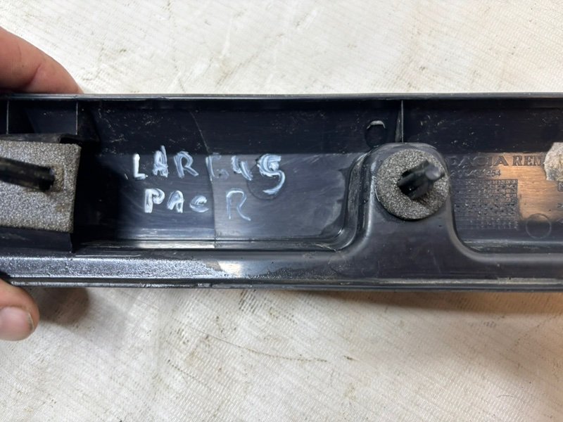 Накладка багажника Lada Largus 2013