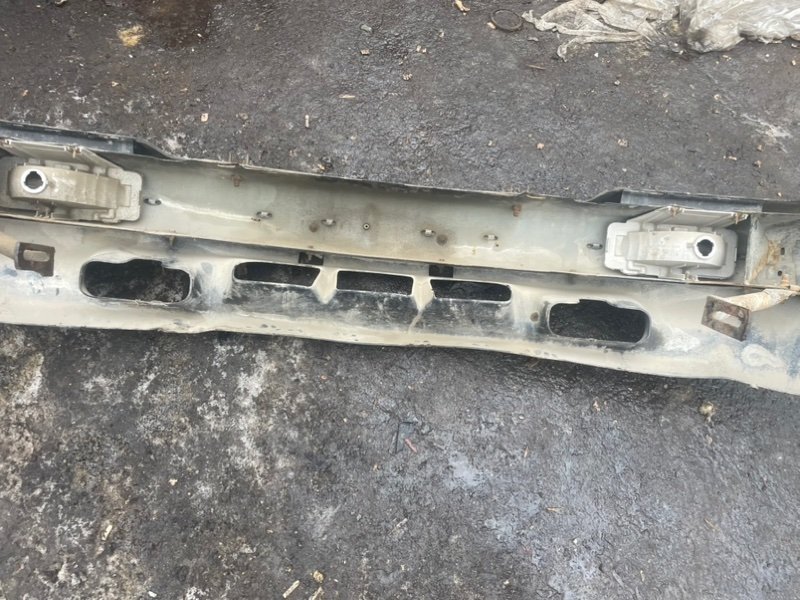 Бампер GMC Jimmy II 1995