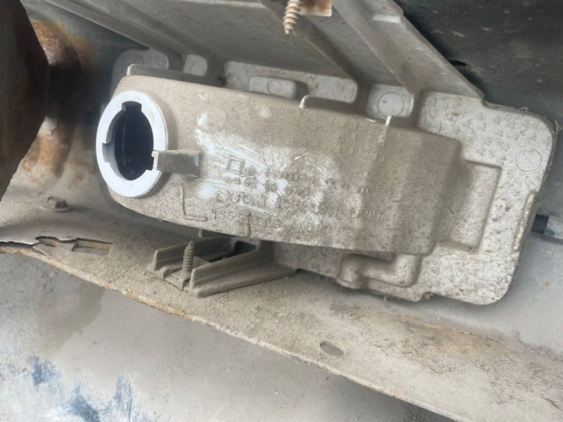 Бампер GMC Jimmy II 1995