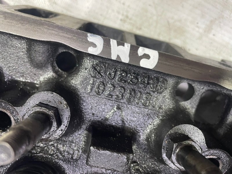 ГБЦ GMC Jimmy II 1995