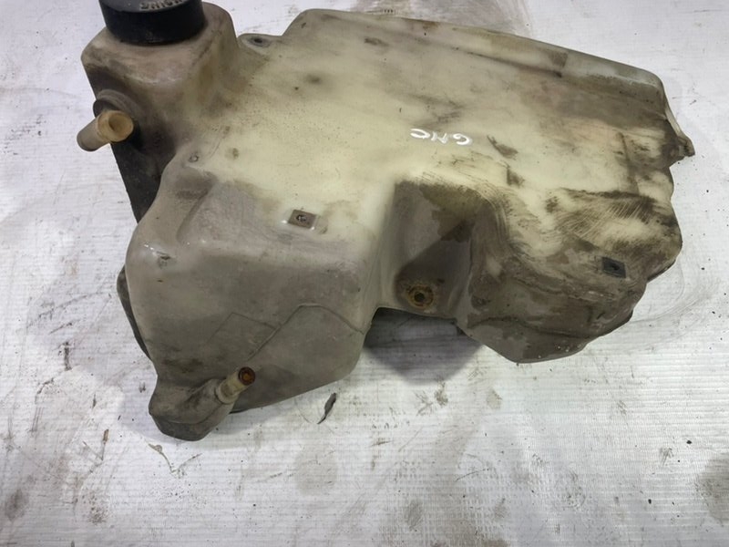 Бачок расширительный GMC Jimmy II 1995