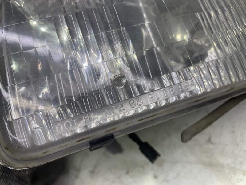 Фара GMC Jimmy II 1995