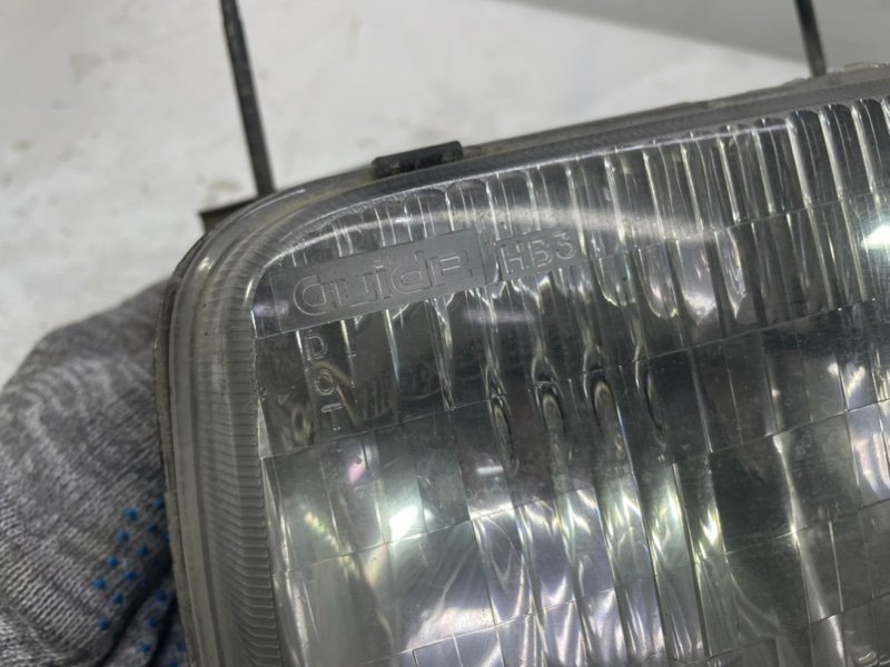 Фара GMC Jimmy II 1995