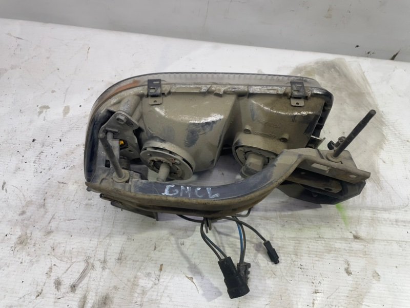 Фара GMC Jimmy II 1995