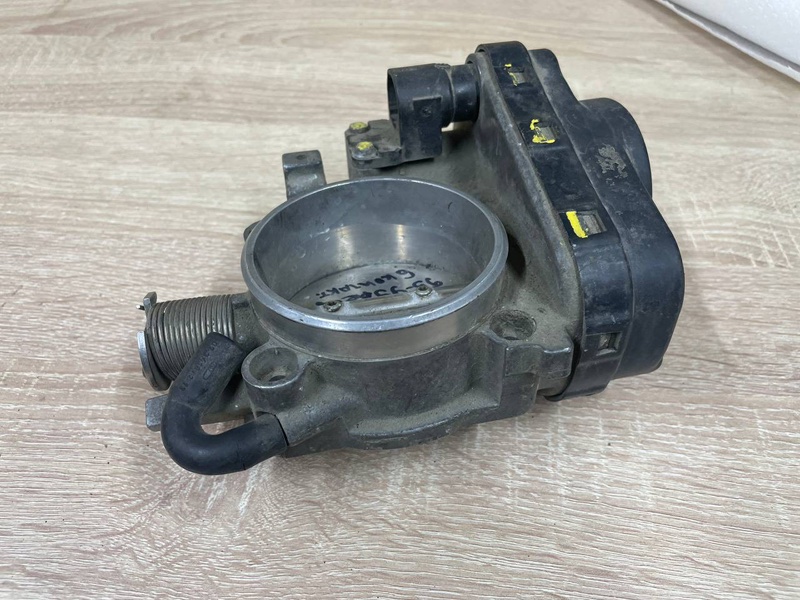 Дроссельная заслонка Mercedes-Benz E-Class W210