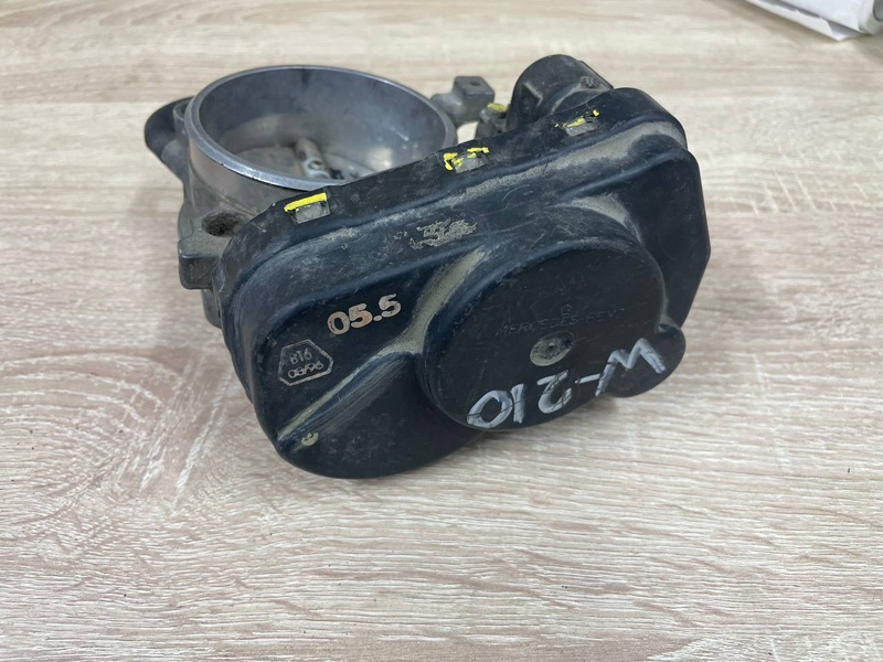 Дроссельная заслонка Mercedes-Benz E-Class W210