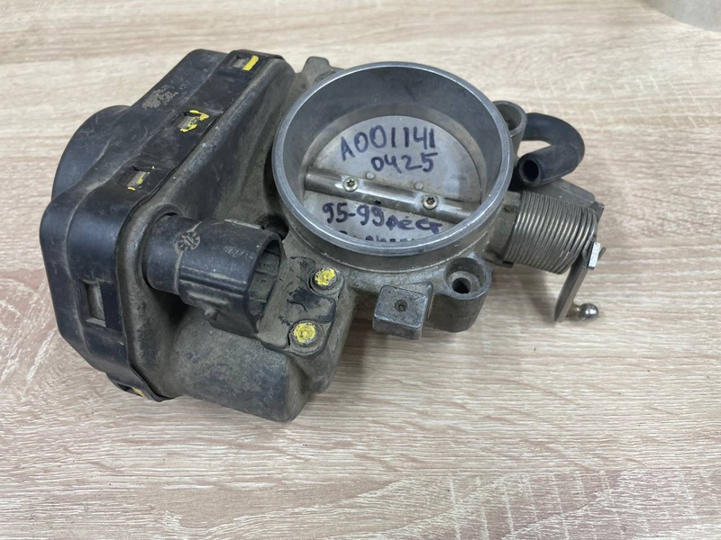 Дроссельная заслонка Mercedes-Benz E-Class W210