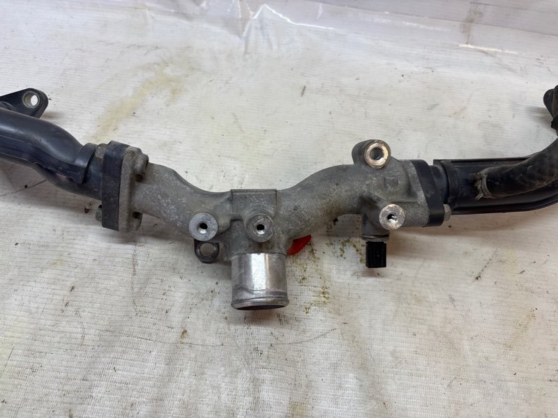 Патрубок Toyota Land Cruiser 2021-2025 300