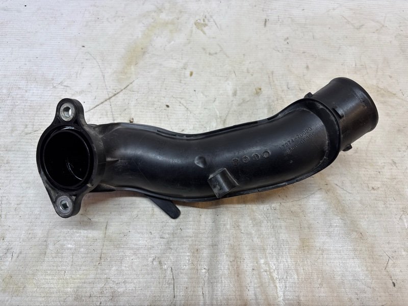 Патрубок турбины Toyota Land Cruiser 2021-2025 300
