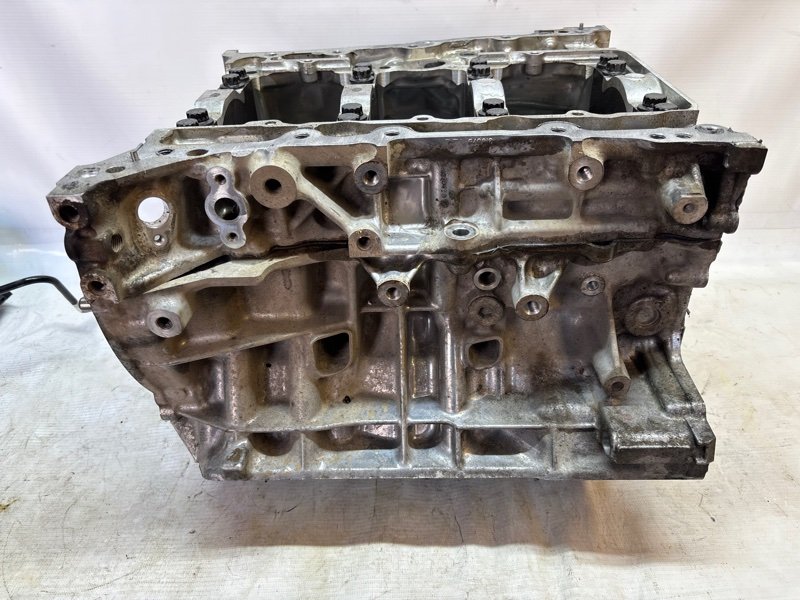 Блок двигателя Toyota Land Cruiser 2021-2025 300