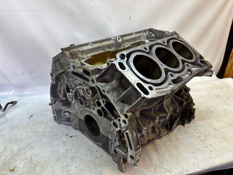 Блок двигателя Toyota Land Cruiser 2021-2025 300