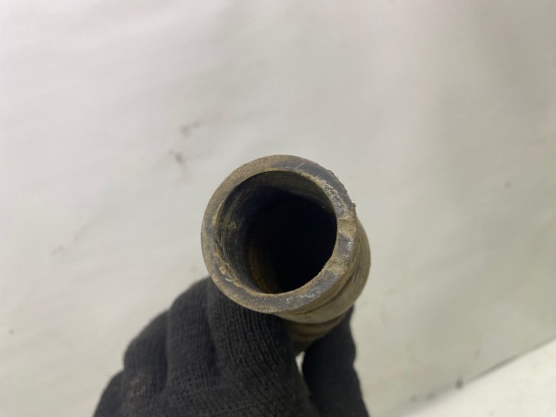 Патрубок Lada Largus 2013