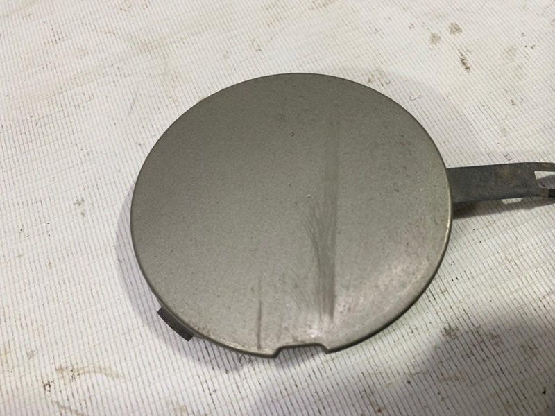 Заглушка бампера Lada Largus 2013