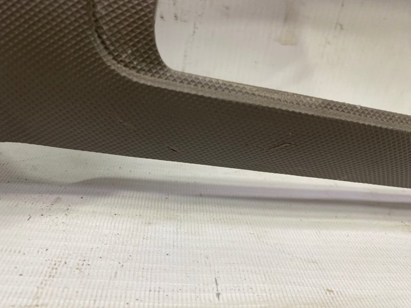 Накладка торпеды Lada Largus 2013