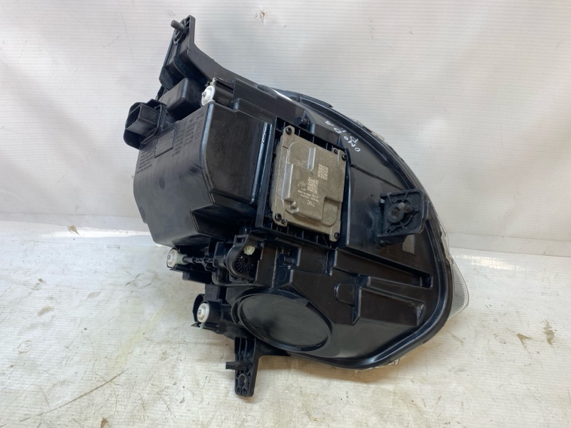 Фара Omoda C5 2024