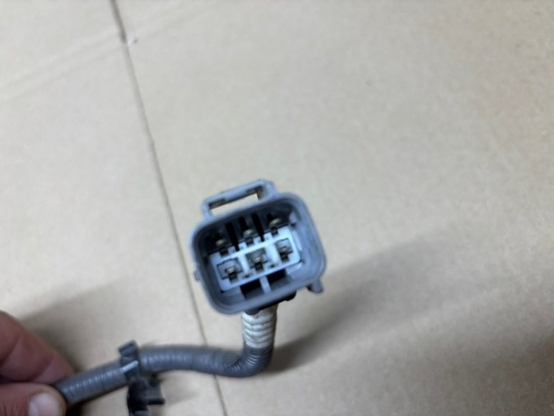 Проводка форсунок Toyota Land Cruiser 2021-2025 300