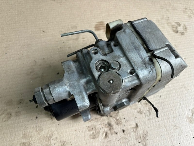 Блок ABS GMC Jimmy II 1995