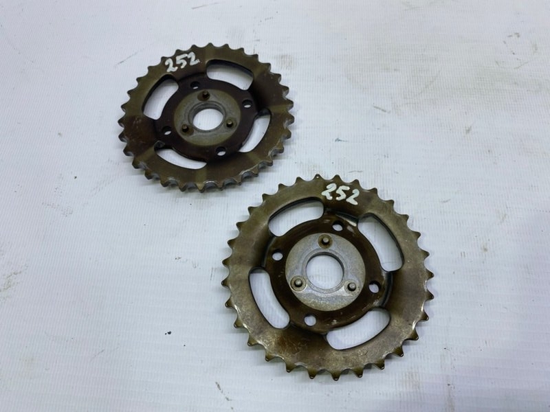Шестерня ГРМ Audi A6 2012