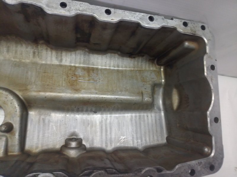 Поддон масляный двигателя Volkswagen Jetta 2008