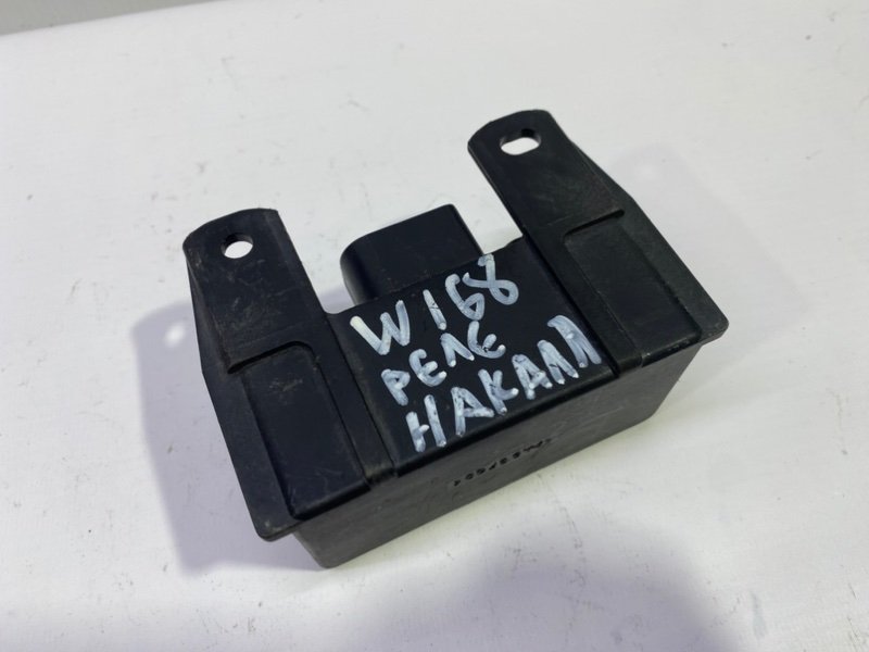 Реле Mercedes Benz Vito W639