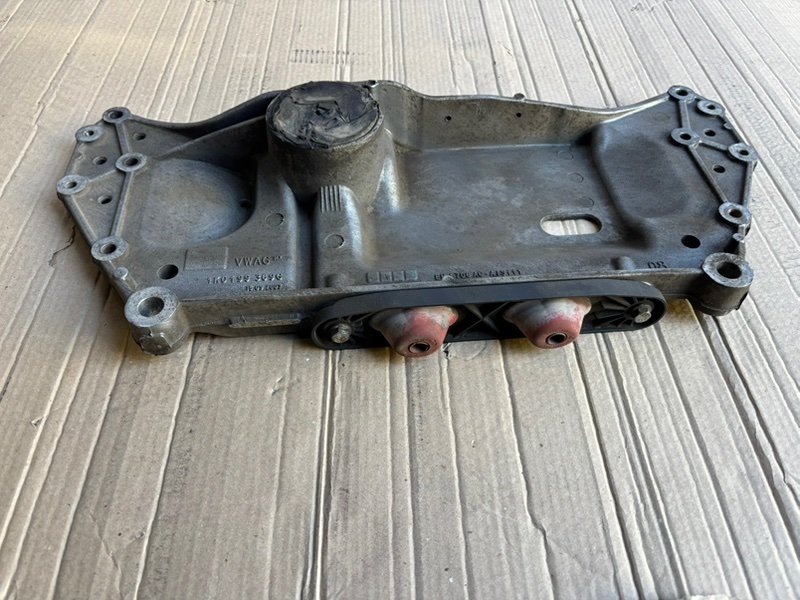 Балка Volkswagen Jetta 2008