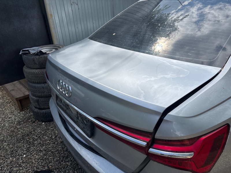 Крышка багажника Audi A6 2019