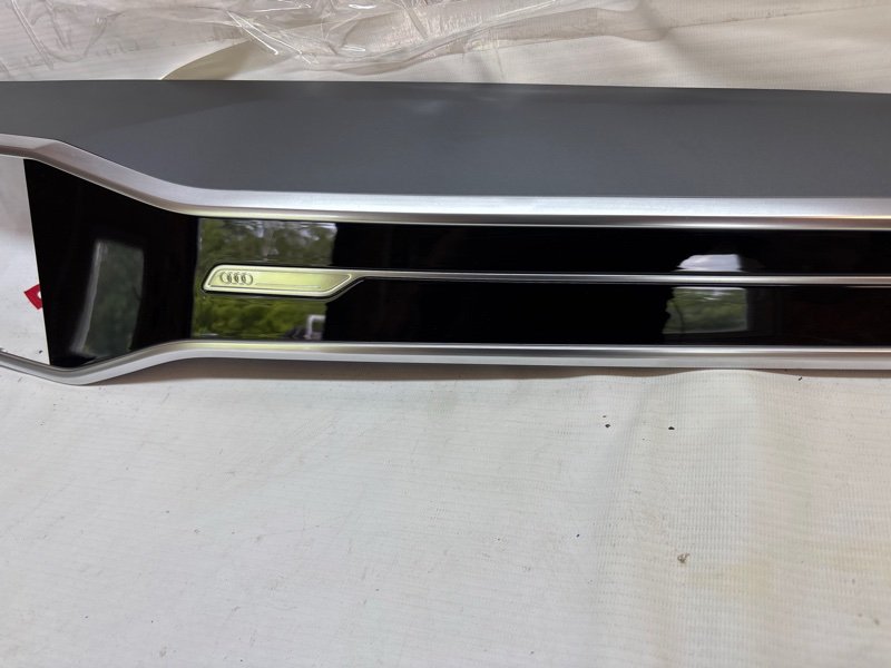 Накладка Audi A6 2019