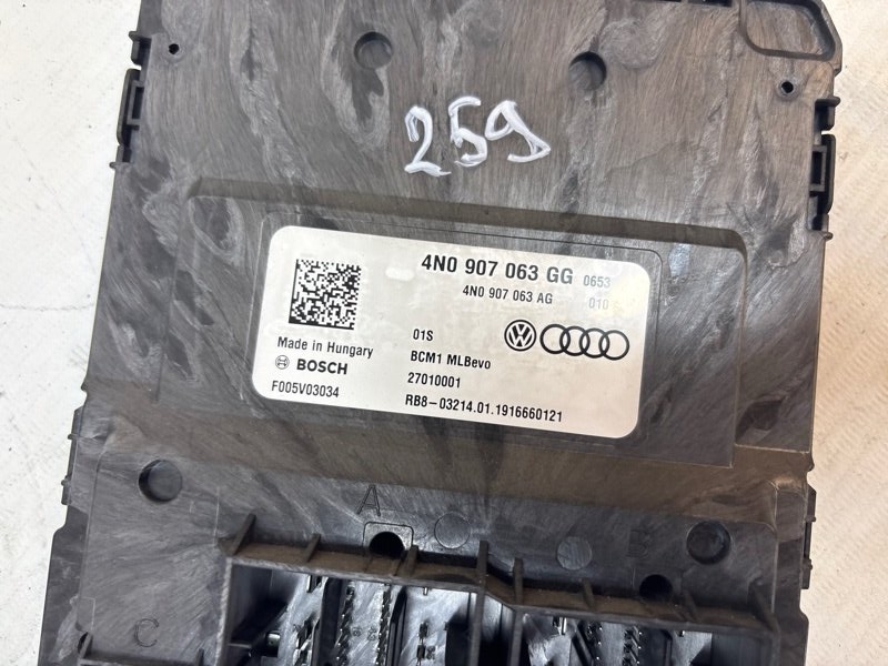 Блок комфорта Audi A6 2019