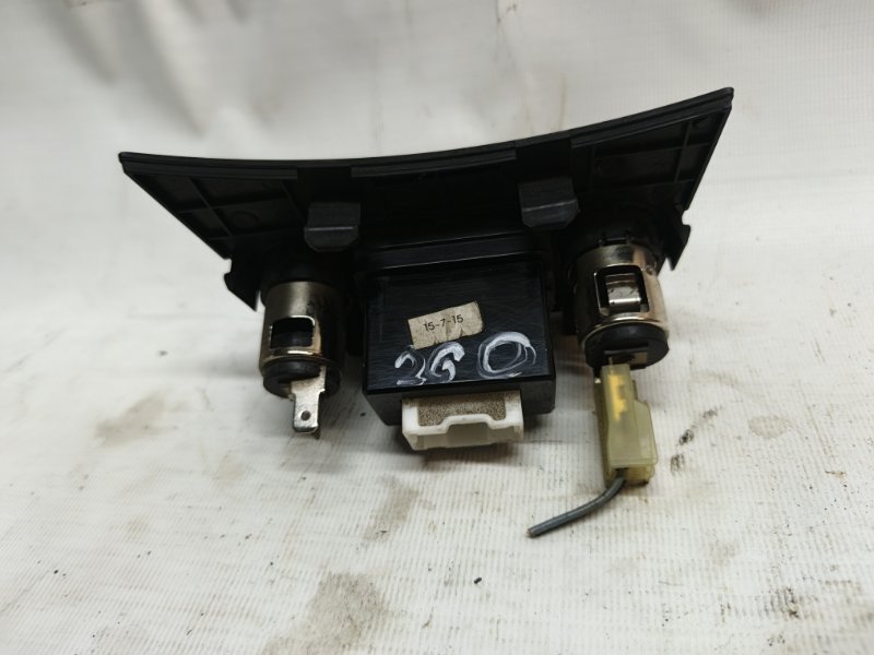 Разъем AUX / USB Hyundai Solaris 2015 RB