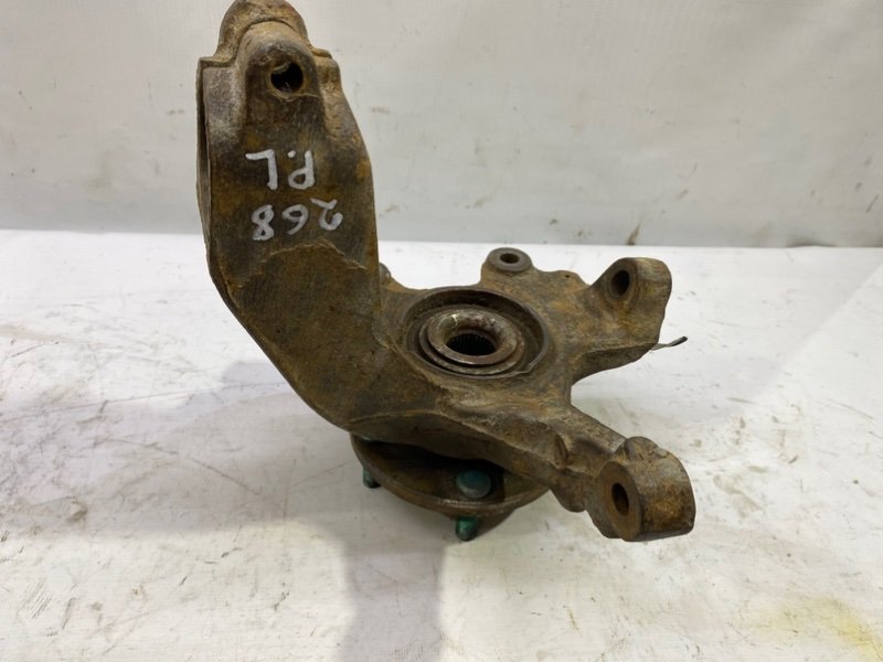 Кулак поворотный Ford Focus 2006